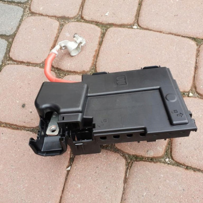 Skrzynka bezpieczników Opel Astra K 5 V 39023243