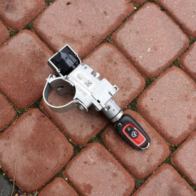 Stacyjka kluczyk Opel Astra K V