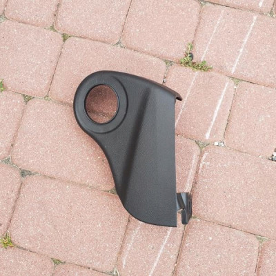 Obudowa osłona fotela Opel Astra K V 13485366