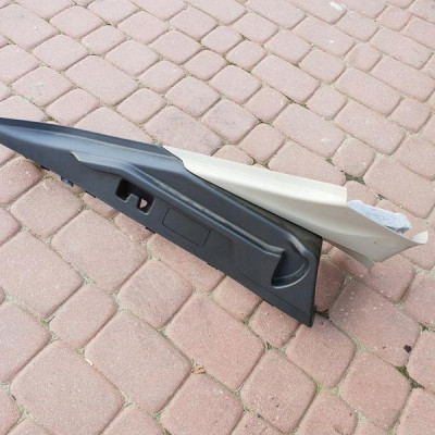 Plastik obudowa słupka Opel Insignia B 360583280