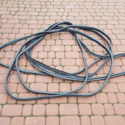 Uszczelka drzwi tył tylna RENAULT CAPTUR LT