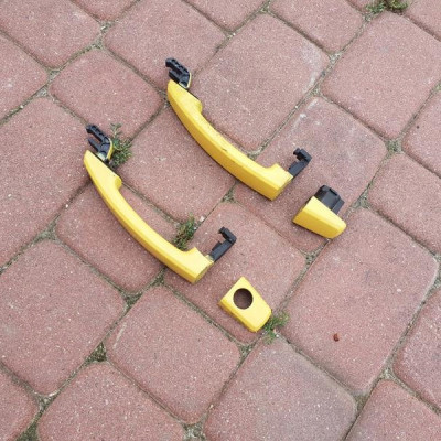 Klamka drzwi lewy przód 240Q Opel Astra J