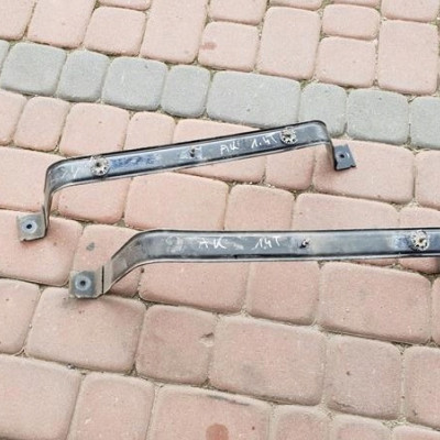 Mocowanie wieszaki zbiornika paliwa 1.4T Astra K