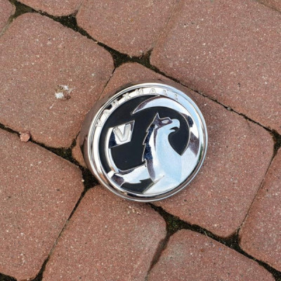 Przycisk emblemat logo Opel Astra 5 K V 13424603