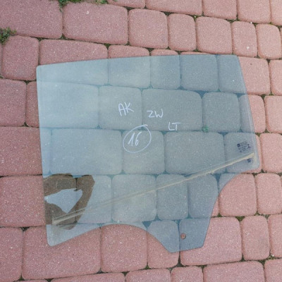 Szyba drzwi tył tylna lewa 2016r Opel Astra 5 K V