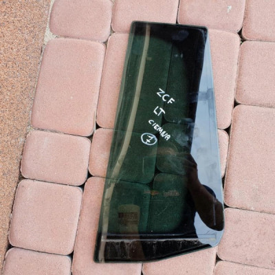 Szyba tył tylna ciemna 2017r IGŁA Zafira C TOURER