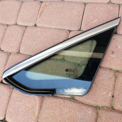 Szyba szybka karoseryjna Opel Astra J IV GTC 2015r