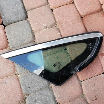 Szyba przód karoseryjna Opel Astra J GTC 2014r