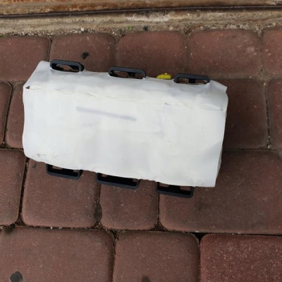 Poduszka pasażera AIRBAG Opel Astra K 39049458