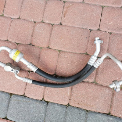 Przewód klimatyzacji Opel Astra 4 IV J 13433020