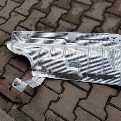 Obudowa osłona wydechu Movano Master 205407196R