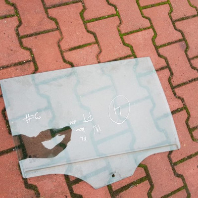 Szyba tył tylna jasna Opel Insignia kombi 2014r