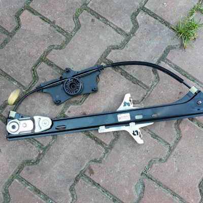 Podnośnik mechanizm szyby Passat B8 3G5839461A