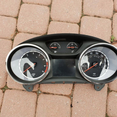 Licznik zegary benzyna Opel Astra K 5 V 39060519