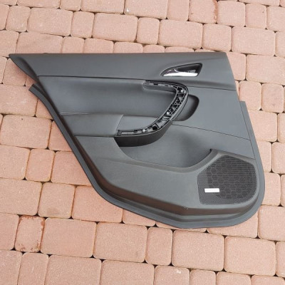 Boczek tył Opel Insignia INFINITY skóra 200