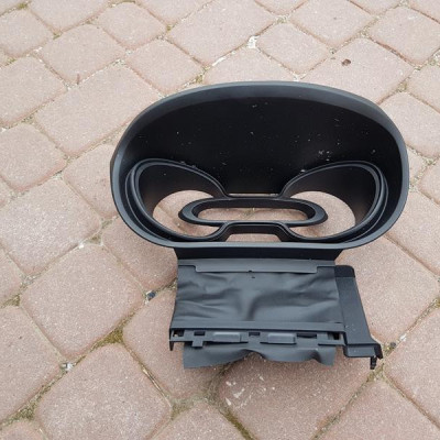 Obudowa licznika EU VIVARO TRAFIC III 681010993R