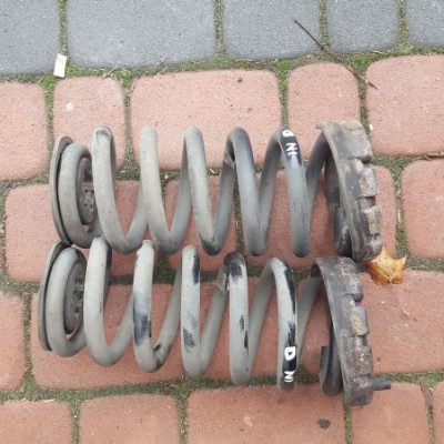 Spręzyna tył tylna kombi 2.8T OPC OPEL Insignia