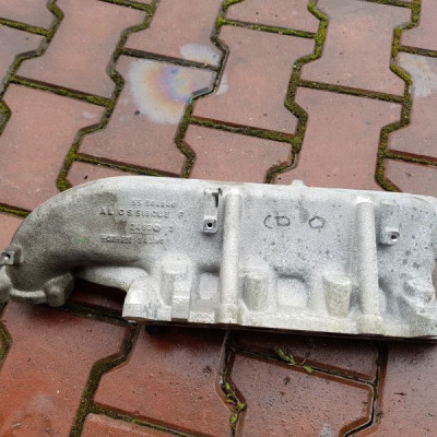 Kolektor ssący OPEL ASTRA IV J 1.6 turbo 55564546