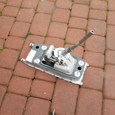 Wybierak biegów Audi Q3 1K0711061B