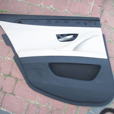 Boczek drzwi tapicerka boczki BMW F10 2012r Lewy