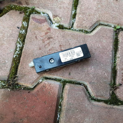 Antena moduł wzmacniacz Mercedes W218 A2128201689