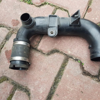 Rura intercoolera 1.3D Opel Corsa D 55557415