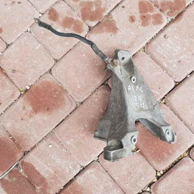 Łapa poduszka Audi A4 B6 2.0