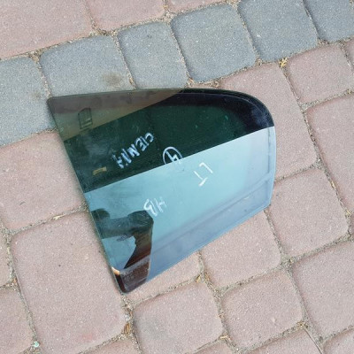 Szyba tył ciemna SEDAN / HB Opel Insignia 2014r