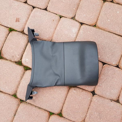 Obudowa osłona kierownicy Audi Q3 8U0953515A