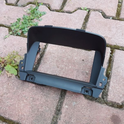 Obudowa osłona wyswietlacza Opel Zafira C 20891033
