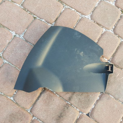 Osłona zaślepka Vivaro Trafic III 689214361R