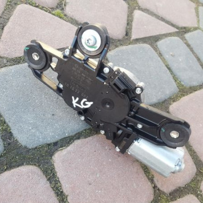 Silniczek wycieraczek tył 8V4117K441 FORD KUGA MK1