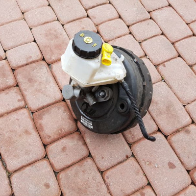 Serwo hamulcowe ABS Opel Astra J IV 4 13338057