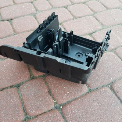 Obudowa bezpieczników Opel Meriva A 93363143