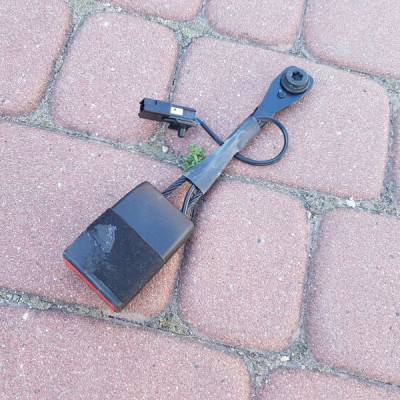 Zapięcie pasa Opel Insignia 13327468