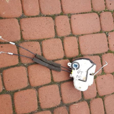 Zamek drzwi tył tylny Honda Accord VIII EUROPA