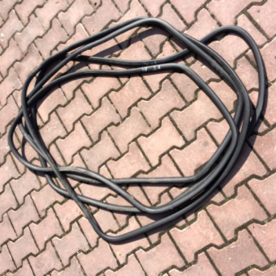 Uszczelka drzwi tylnych lewych Audi A4 b6 b7 komb