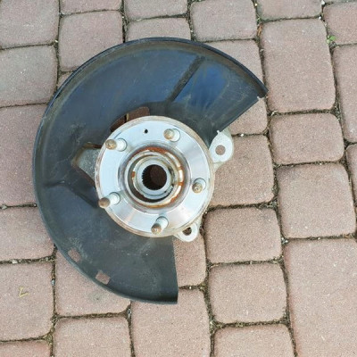 Zwrotnica prawa przednia duża jak OPC Insignia