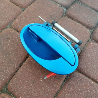 Klamka drzwi lewy tył Opel Meriva A 22175