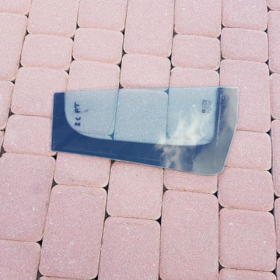 Szyba tył tylna Opel Zafira C TOURER 2012