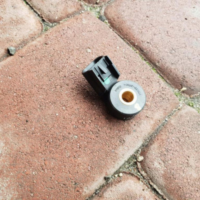 Czujnik stukowy 1.4T Opel Astra K 5 V 12636736