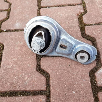 Poduszka silnika Movano Master 2.3DCI 8200675206