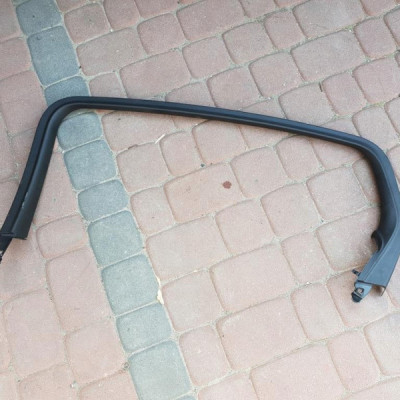 Zgarniacz uszczelka Opel Insignia B 17 39040337