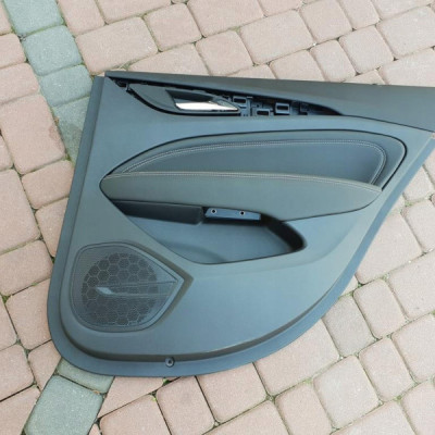 Boczek tapicerka drzwi skóra Opel Insignia B 17r