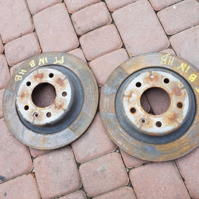 Tarcza tył tylna klocki Opel Insignia B 2017r