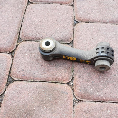 Wahacz tył tylny stabilizator Opel Insignia B 2017