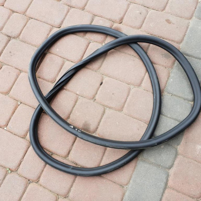 Uszczelka drzwi tył lewy Ople Insignia B HB 2017r