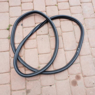 Uszczelka drzwi tył prawy Ople Insignia B HB 2017r