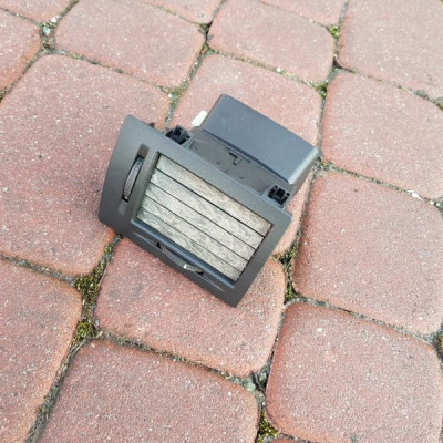 Kratka nawiewu Opel Meriva A 464652911