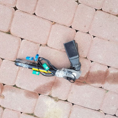 Napinacze pasów Opel Astra H III Wystrzelone